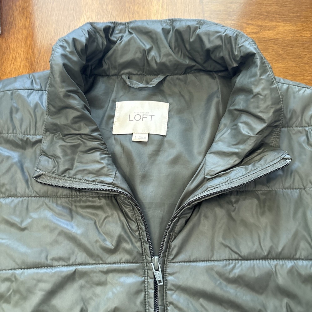 Ann Taylor LOFT Lined Puffer Jacket Green Size Small Nylon